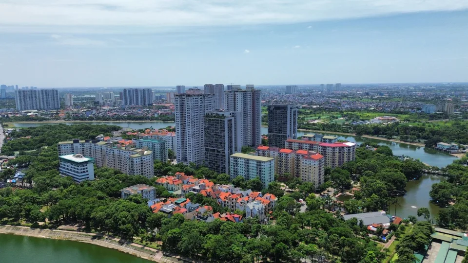 Sổ hồng và giấy tờ